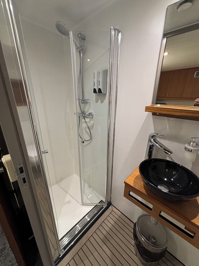 ホテルボート アイリス