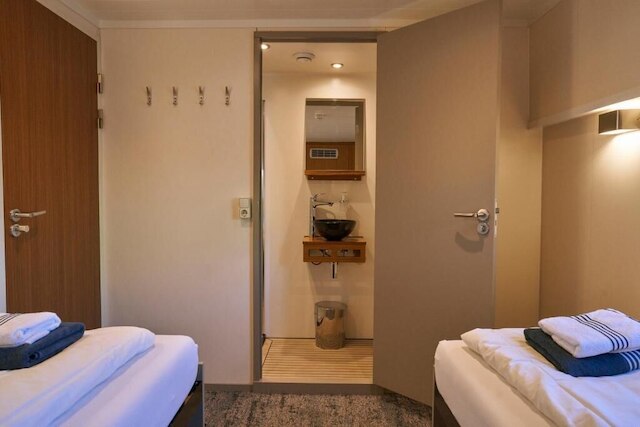 ホテルボート アイリス