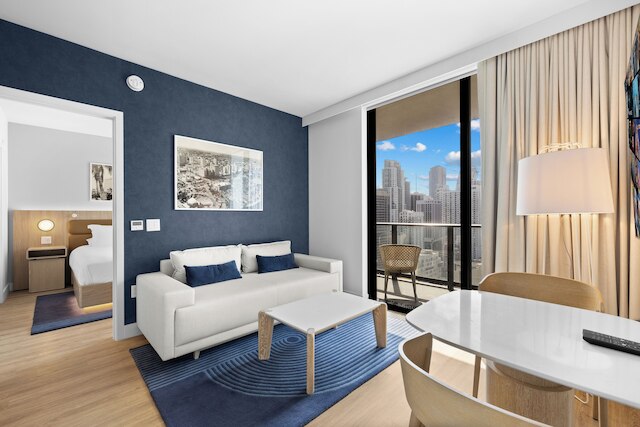 ラグジュアリー 2ベッドルーム パノラミック ビューズ ダウンタウン マイアミ