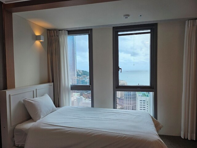 Elbon the stay - Bona Together