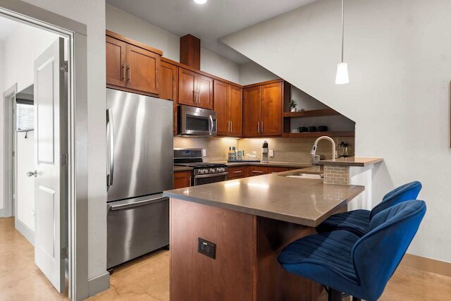 シック & ホーミー 3ベッドルーム クローズ トゥ ダウンタウン