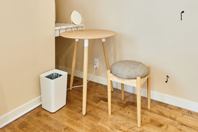 デコMKリビング