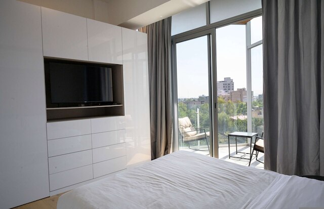 ウィズ ディバインロフト ウィズ パーフェクトビュー イン ローマノルテ