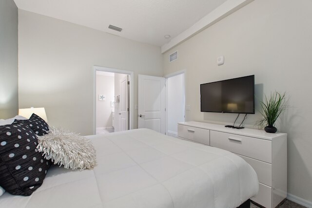 ストーリー レイク リゾート 2 ベッドルーム コンド オーバールッキング ウォーター #840 2 ベッドルーム コンド