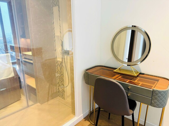 ブルースカイ オペラ ラグジュアリー ホーチミンシティ