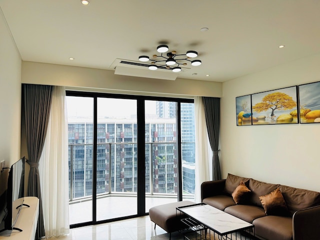 ブルースカイ オペラ ラグジュアリー ホーチミンシティ