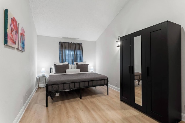 スペーシャス 4ベッド ホーム イン サウス アティックス -マンスリー