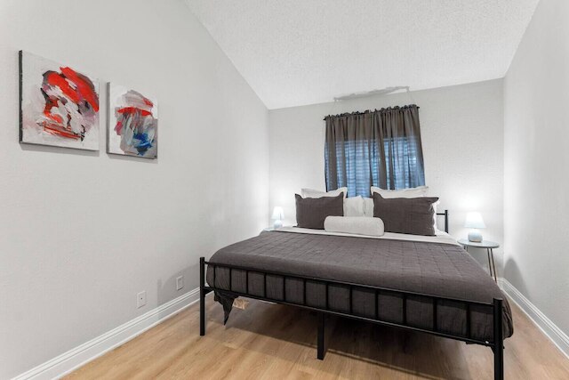 スペーシャス 4ベッド ホーム イン サウス アティックス -マンスリー