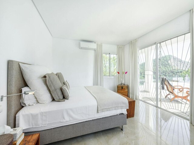 マグニフィセント ホリデーホーム ウィズ ビュー