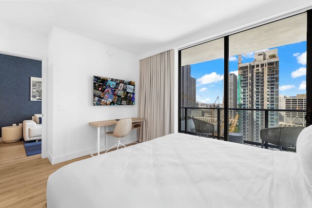 マイアミ ラグジュアリー 2ベッドルーム ウィズ パノラミック ビュー