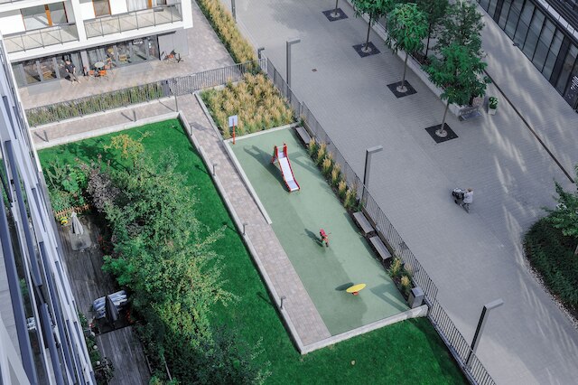 ルミナ スタイリッシュ アパート ウィズ バルコニー