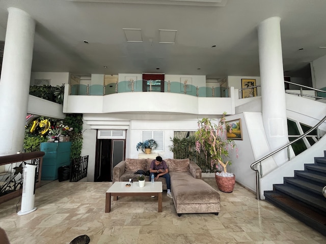 ホテル O ケバヨラン