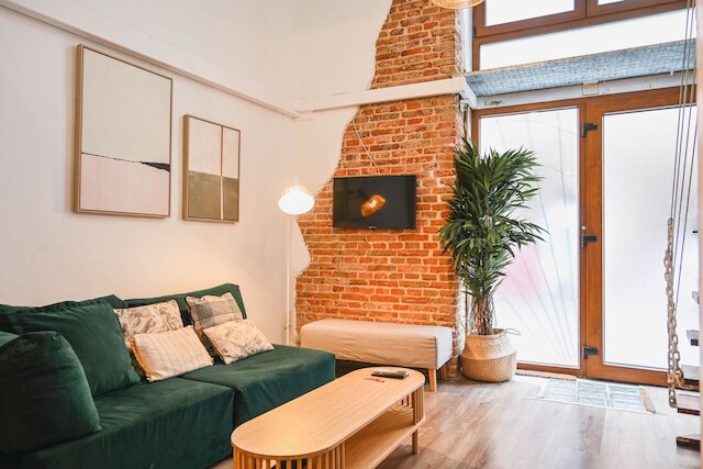 M Jam300 モデルノ イ エレガンテ ピソ エン アルグ ウムラ エル