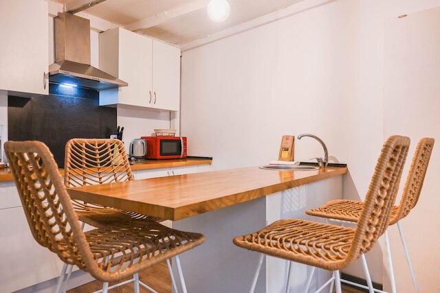 M Jam300 モデルノ イ エレガンテ ピソ エン アルグ ウムラ エル