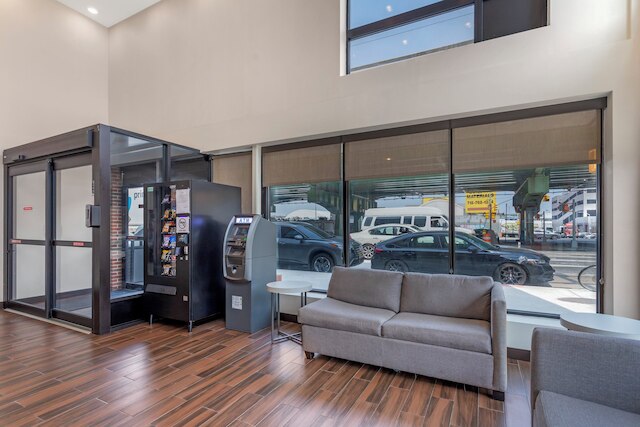 レッド ルーフ プラス+ ブルックリン - 3rd アベニュー