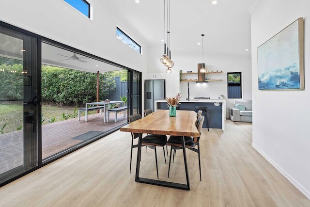 エスケープ トゥ アラワラ