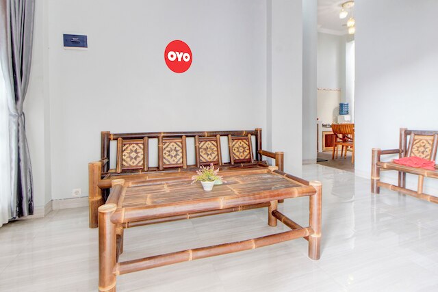 ホテル O ダリナ ホームステイ