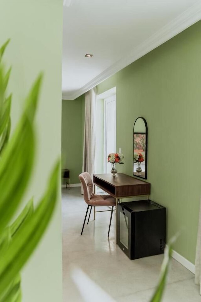 キング チャールズ オテル