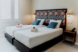 キング チャールズ オテル