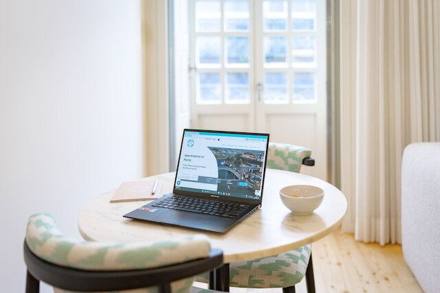 フィール ポルト Cl リゴス チャーム フラット 2 2