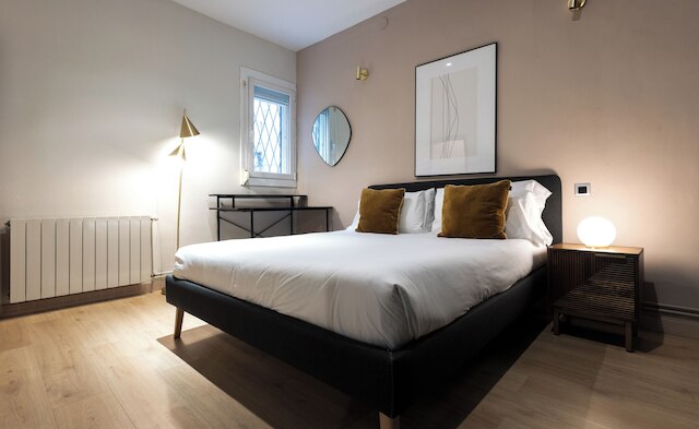 ステイ ユニーク アパートメント グラン ヴィア IV