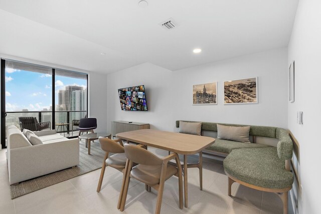 スタニング マイアミ ビューズ ラグジュアリー コンド