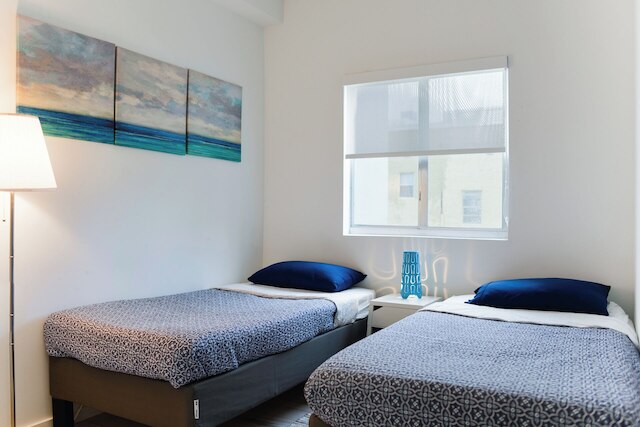 スタイリッシュ ステイ バイ ウィンウッド & ビスケイン ベイ