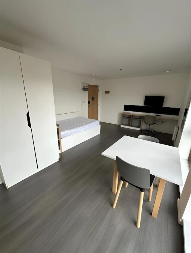 スチューデント オンリー バイロムポイント