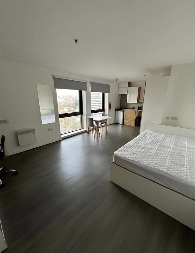 スチューデント オンリー バイロムポイント