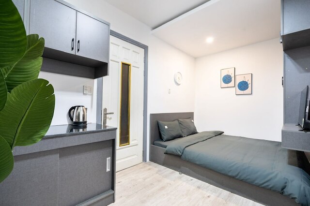 ホーム アウェイ ダン ティ ヌー