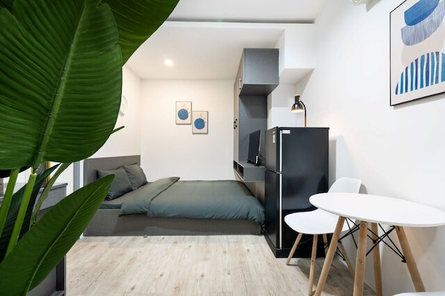 ホーム アウェイ ダン ティ ヌー