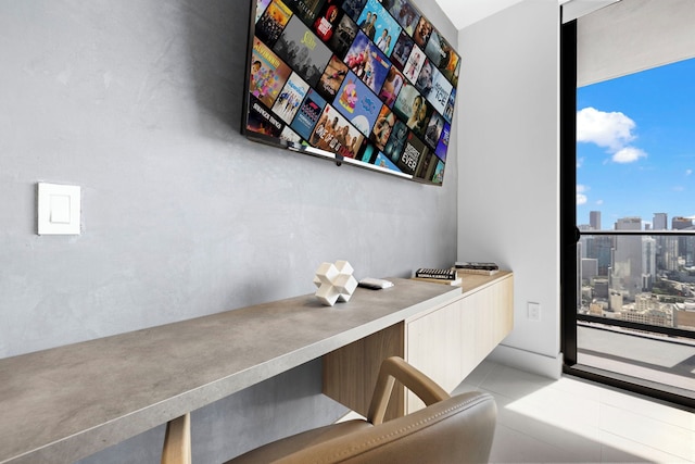 ダウンタウン スタジオ ウィズ マイアミ ビューズ