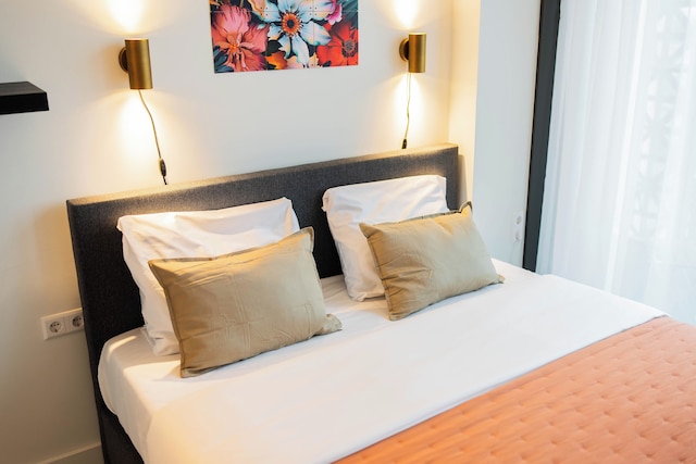 アルファベット アパートメンツ ブレデ ヒレダイク