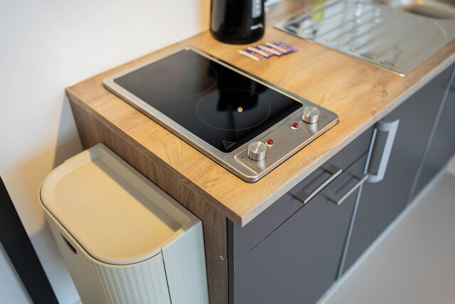 アルファベット アパートメンツ ブレデ ヒレダイク