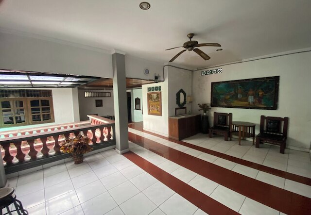 ホテル チャンドラ アディグラハ