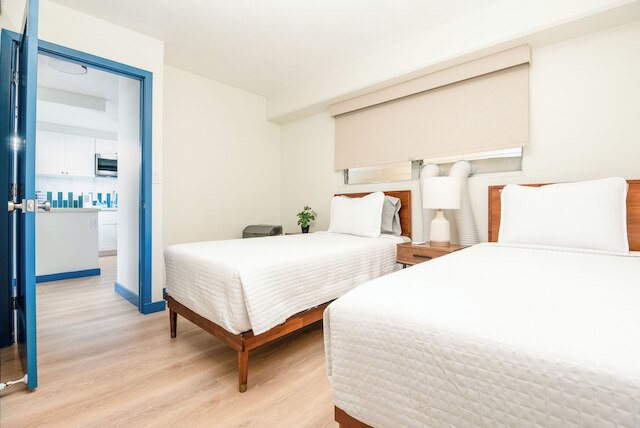 ロイヤル アロハ バイ トロピカル エスケープス リアルティ