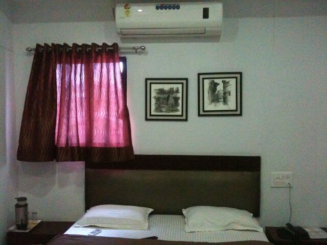 ホテル ラジティラック