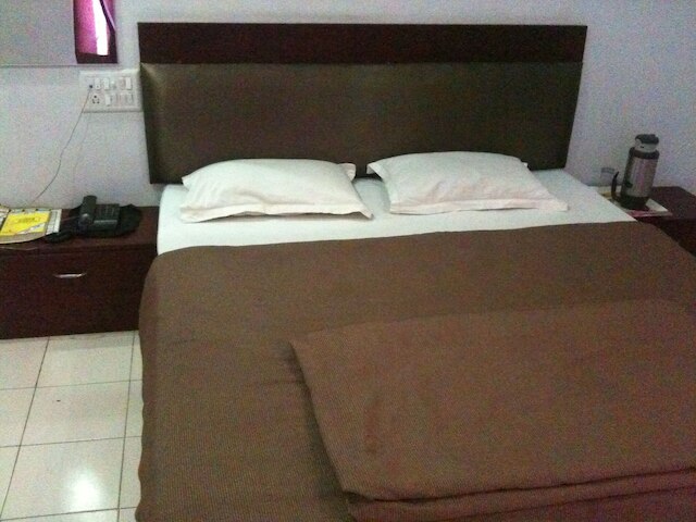 ホテル ラジティラック