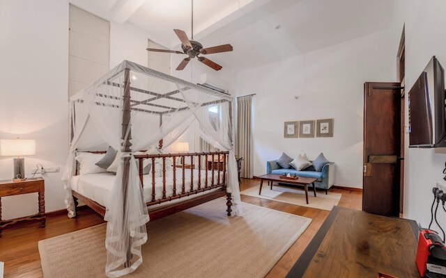 ロータス エステート コロンボ