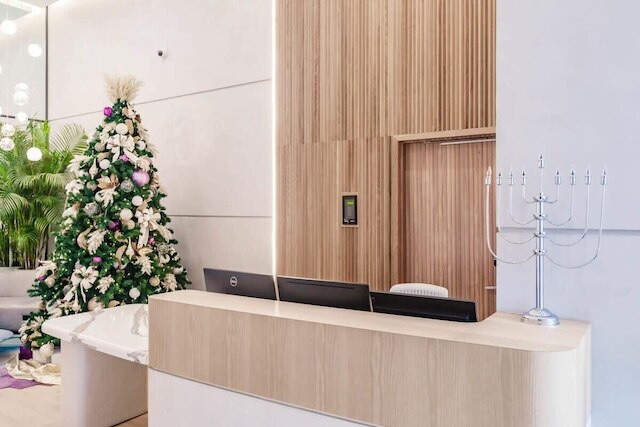 コンド ウィズ シティビューズ イン ダウンタウン マイアミ