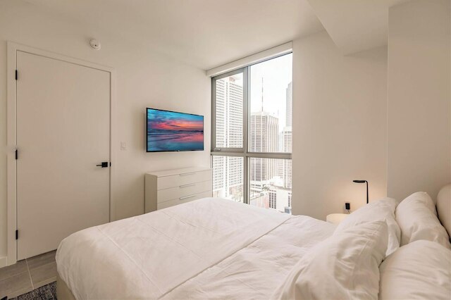 コンド ウィズ シティビューズ イン ダウンタウン マイアミ