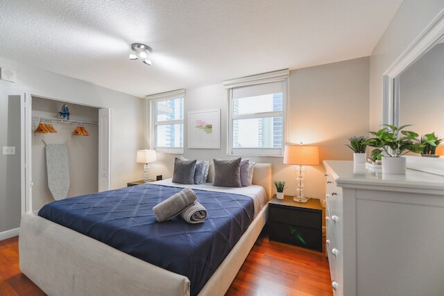 ブリッケル コンドス ハート オブ マイアミ リビング