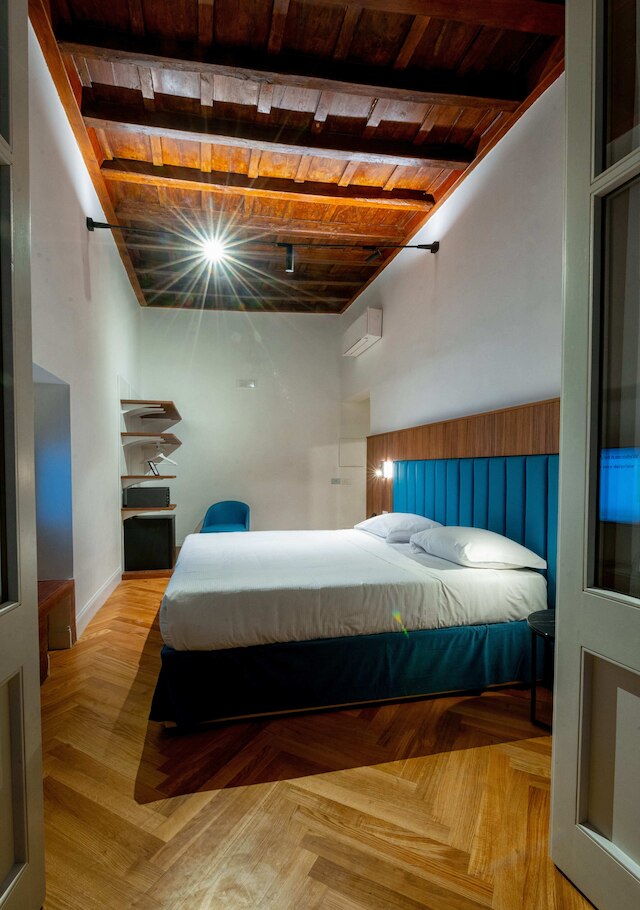 AGH - カプラニカ