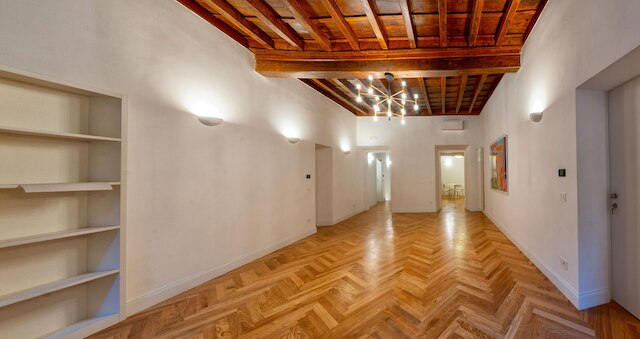 AGH - カプラニカ