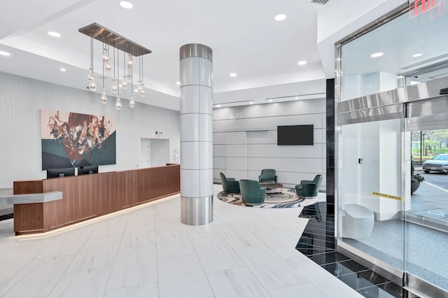 プライム ペンタゴンシティ ロケーション アパートメント