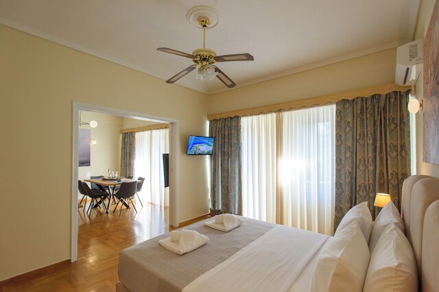 ブルー アーク アクロポリス シグネチャー レジデンス