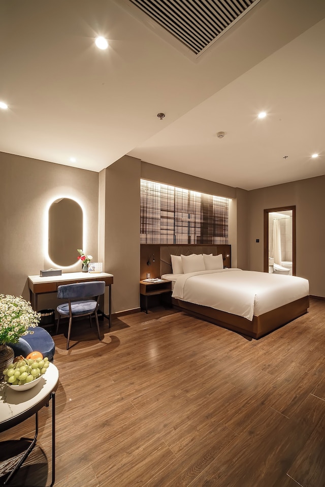 ニャット ハ ラヴィッシュ ホテル