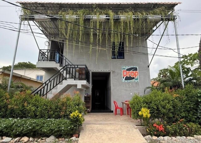 ザ ドロップ イン