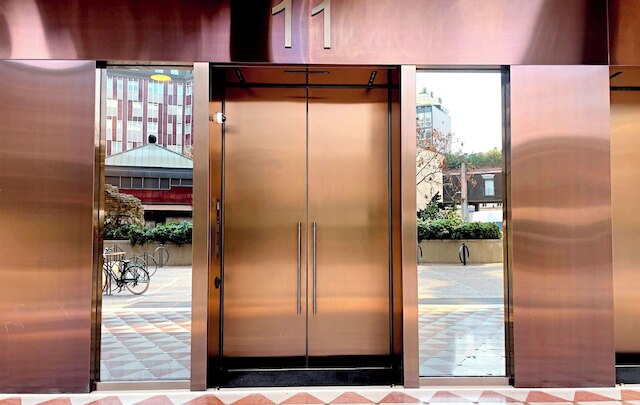 セントロ サン バビラ - セントラル タワー アパートメント ウィズ ウォーター