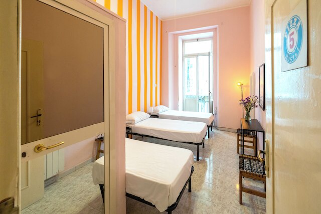 ネープルズ ピザ ホステル